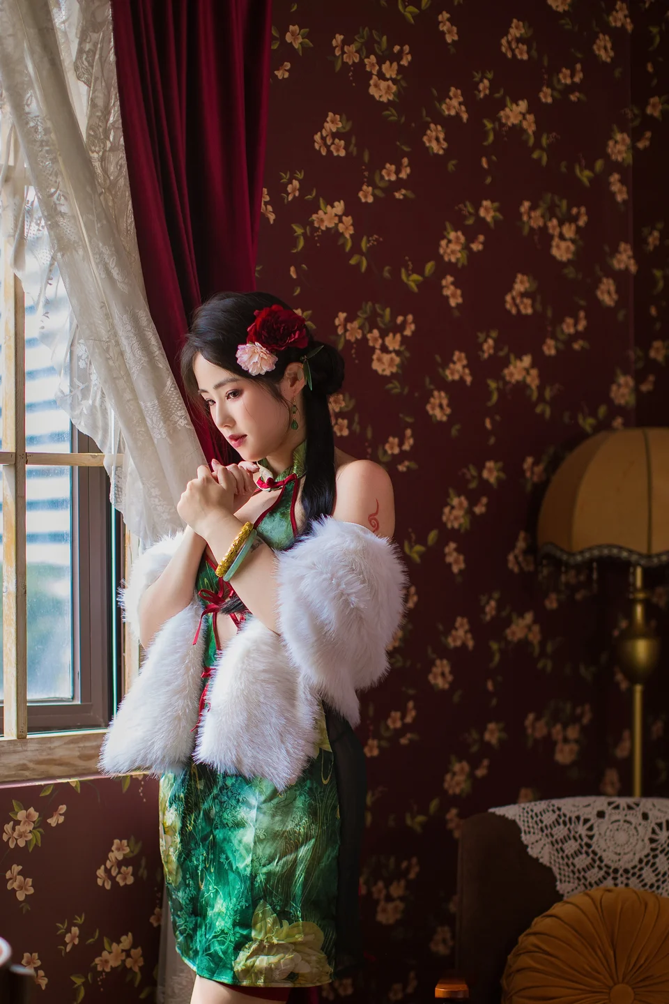 钛合金TiTi - 绿色旗袍 [82P,1V-687MB]